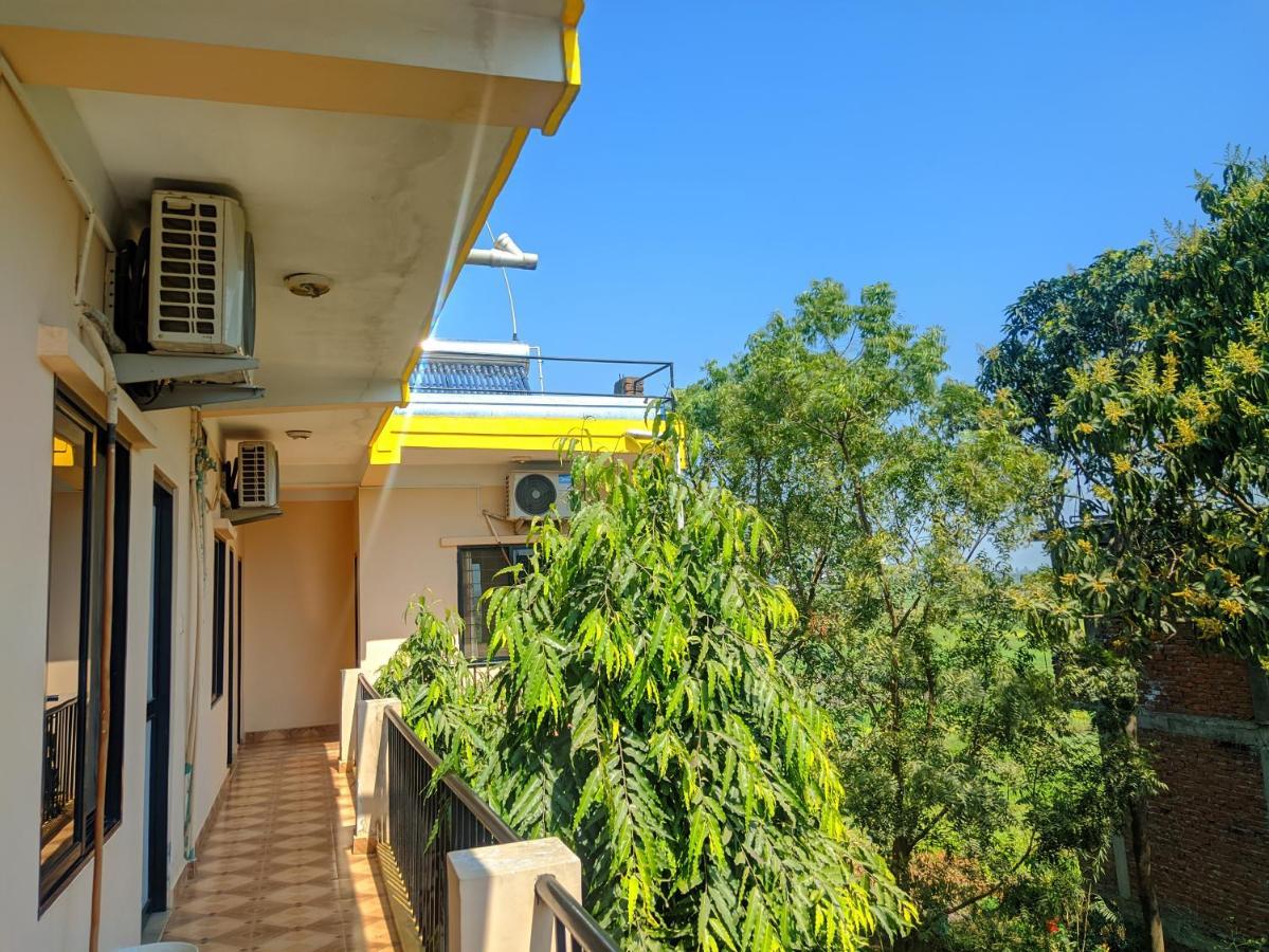 Lumbini Garden Lodge エクステリア 写真